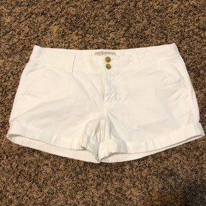 Women’s Old Navy White Shorts Size 8
